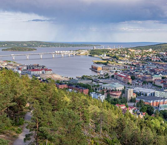 Stadsbild Sundsvall med Sundsvallsbron